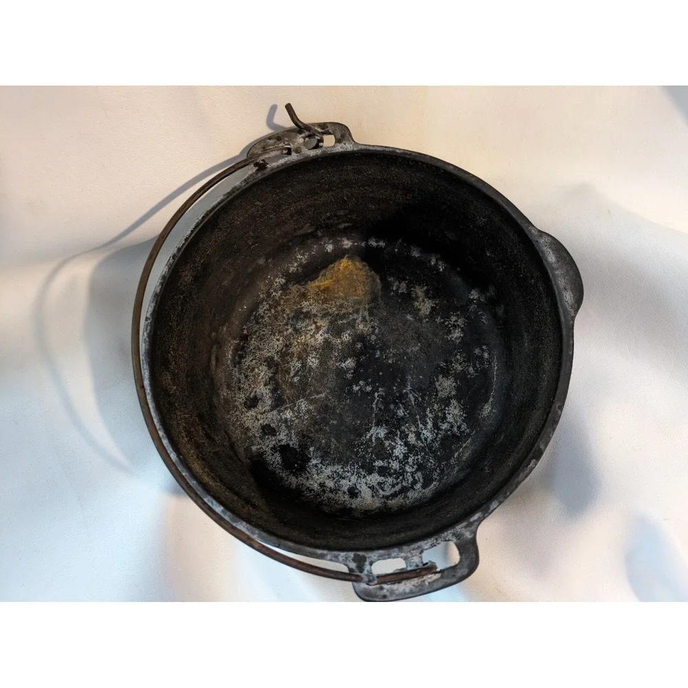 Wagner Ware Cast Iron No 8 Round Roaster 5 Quart Handle USA Post 1963 No Lid